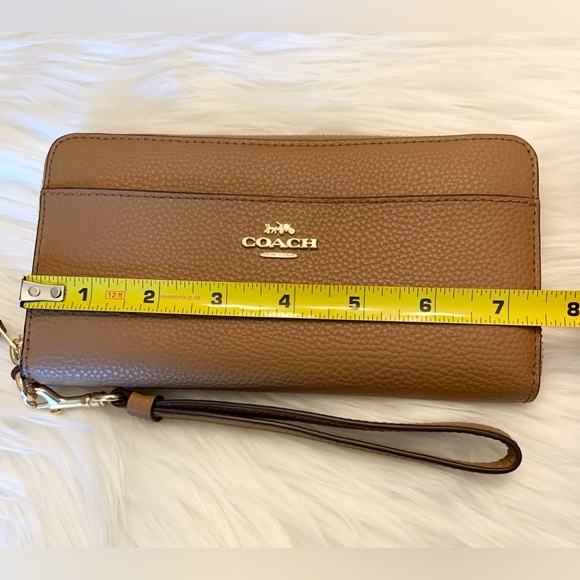 Coach Accordion Zippered Pebbled Leather Long Wristlet NWT - Picture 15 of 16